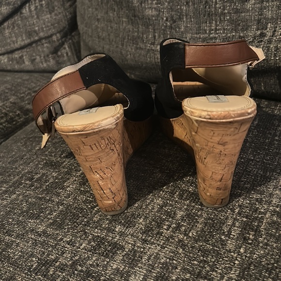 American Eagle wedges - Picture 3 of 3